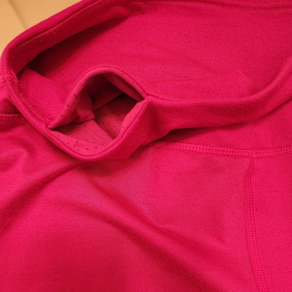 Fabletics pink capri athletic leggings Diagonal mesh inserts SZ Small - Picture 6 of 8